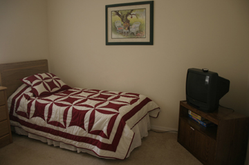 Twin Bedroom 1-2