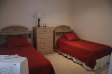Twin Bedroom 2-2